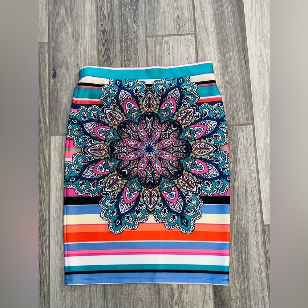 Melissa Paige Multi Colored Print Midi Skirt Medium